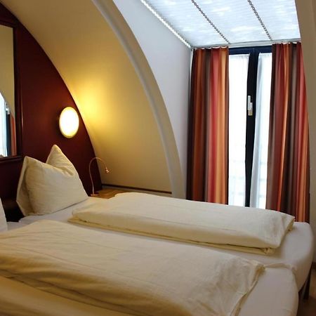 Affordable Rooms In Heart Of Lucerne Ngoại thất bức ảnh