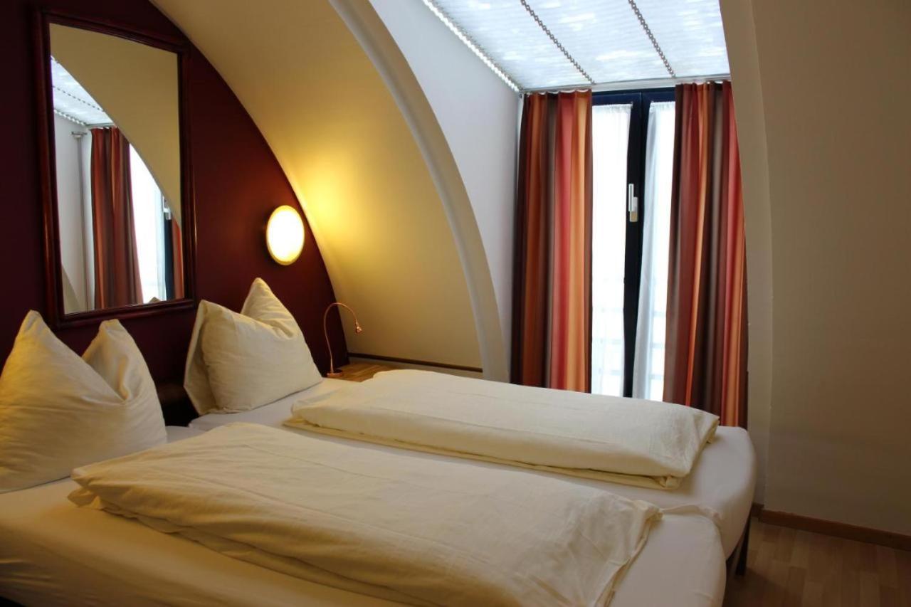 Affordable Rooms In Heart Of Lucerne Ngoại thất bức ảnh